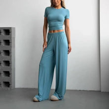 Load image into Gallery viewer, Ensemble deux pièces (best-seller 2026) : t-shirt en maille à manches courtes et pantalon long.
