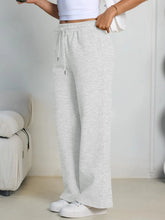Charger l'image dans la galerie, Pantalon de survêtement large style Harajuku pour femme (collection 2026) – Streetwear gris coupe ample et over size, style baggy, avec cordon de serrage – Jogging décontracté