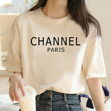 Charger l'image dans la galerie, T-shirt décontracté et élégant – Marque de luxe motif graphique « CHANNEL », col rond, manches courtes
