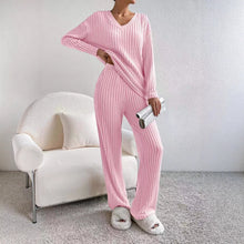 Charger l'image dans la galerie, Ensemble deux pièces en maille tendance – Style décontracté, col en V, pantalon long – Nouveauté automne-hiver – Coupe ample, style coréen, confortable – Polyester

