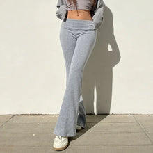 Charger l'image dans la galerie, Pantalon évasé, taille basse et coupe ajustée pour femme – Style Y2K, décontracté et sexy – Mode streetwear printemps-automne 2026
