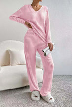 Charger l'image dans la galerie, Ensemble deux pièces en maille tendance – Style décontracté, col en V, pantalon long – Nouveauté automne-hiver – Coupe ample, style coréen, confortable – Polyester
